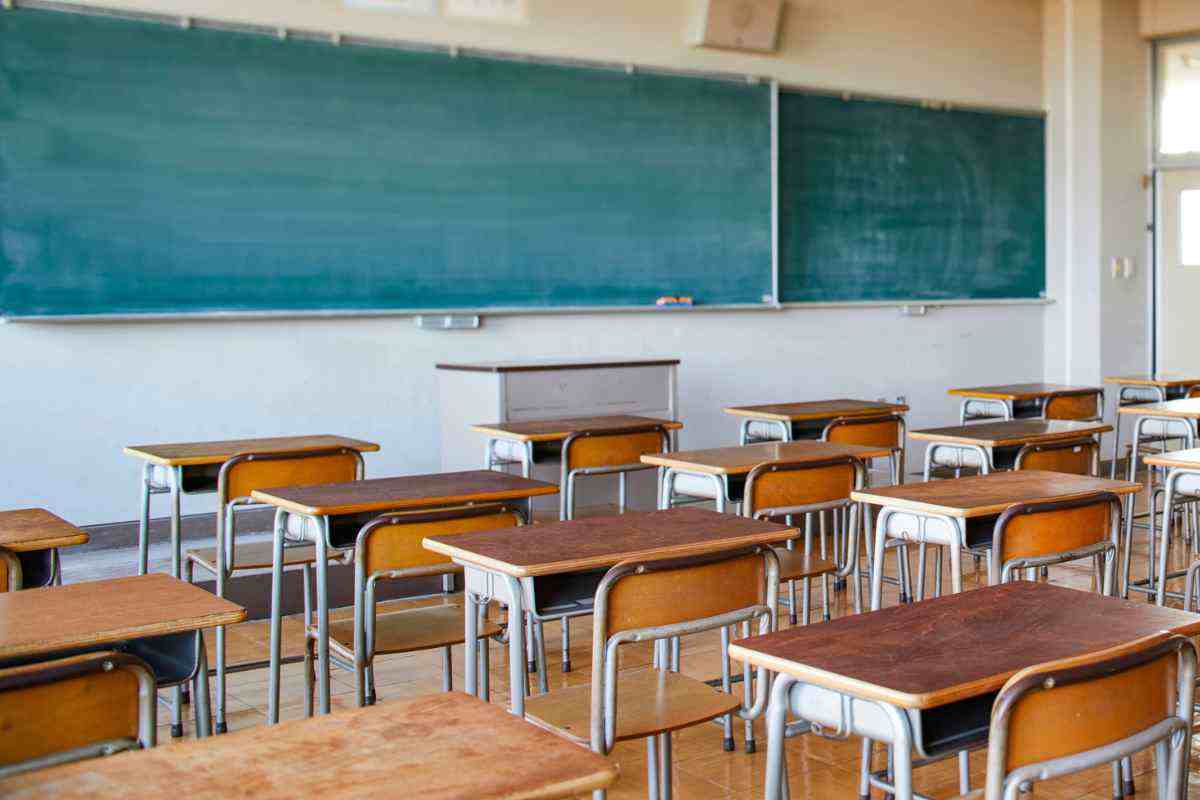 Orrore a scuola, bimbi salvi per un pelo, tutti i dettagli